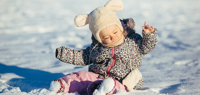 Baby anziehen im Winter: Der ideale Schutz, wenn es kalt ist